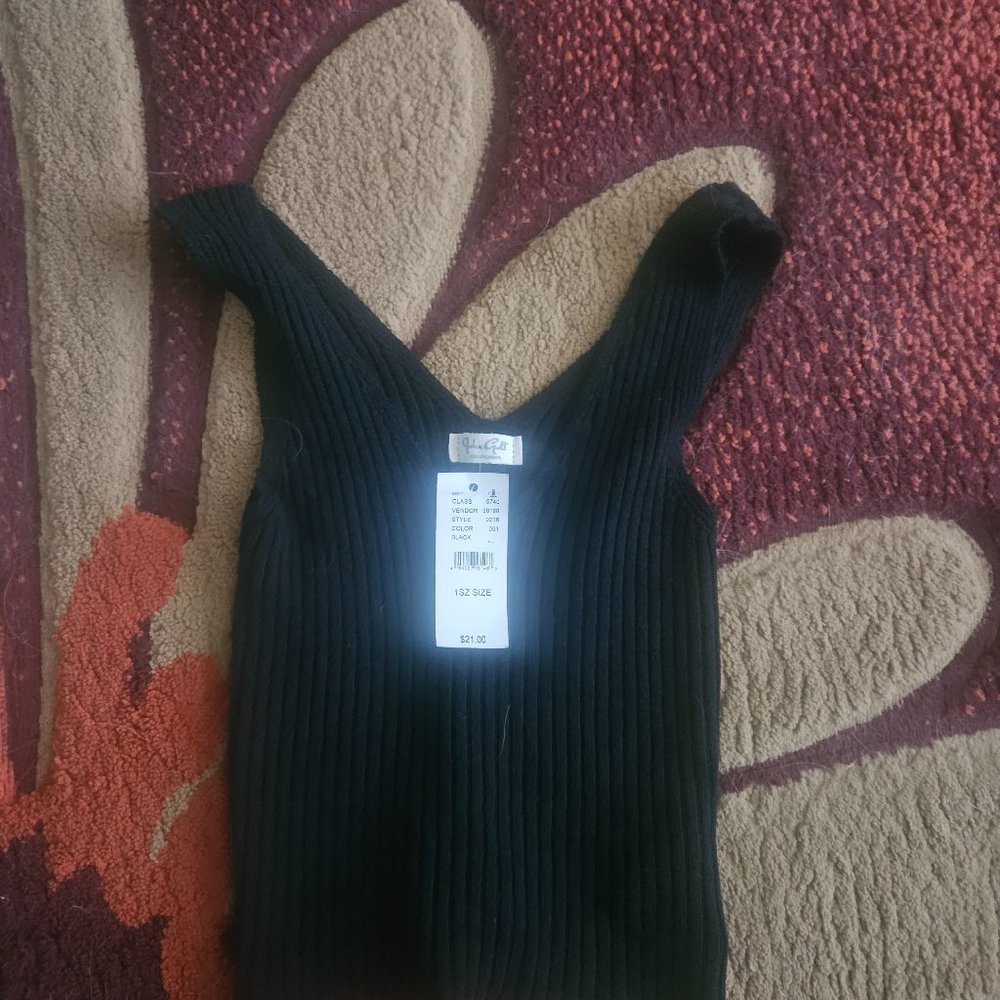 Pac Sun black tank with tags